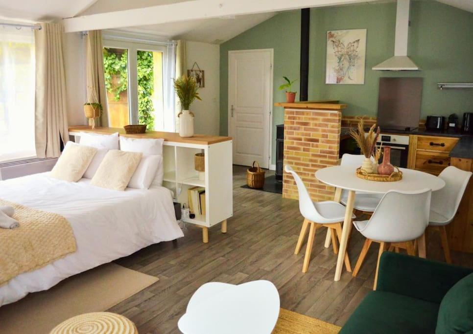 Chalet Cosy Au Coeur De La Foret De Broceliande Beignon 外观 照片