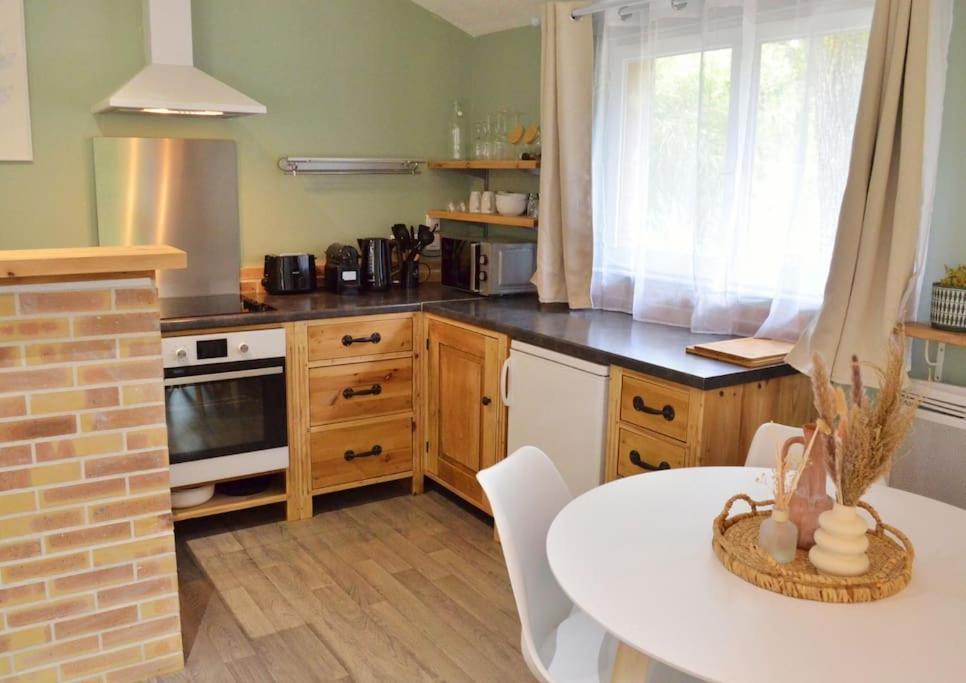 Chalet Cosy Au Coeur De La Foret De Broceliande Beignon 外观 照片